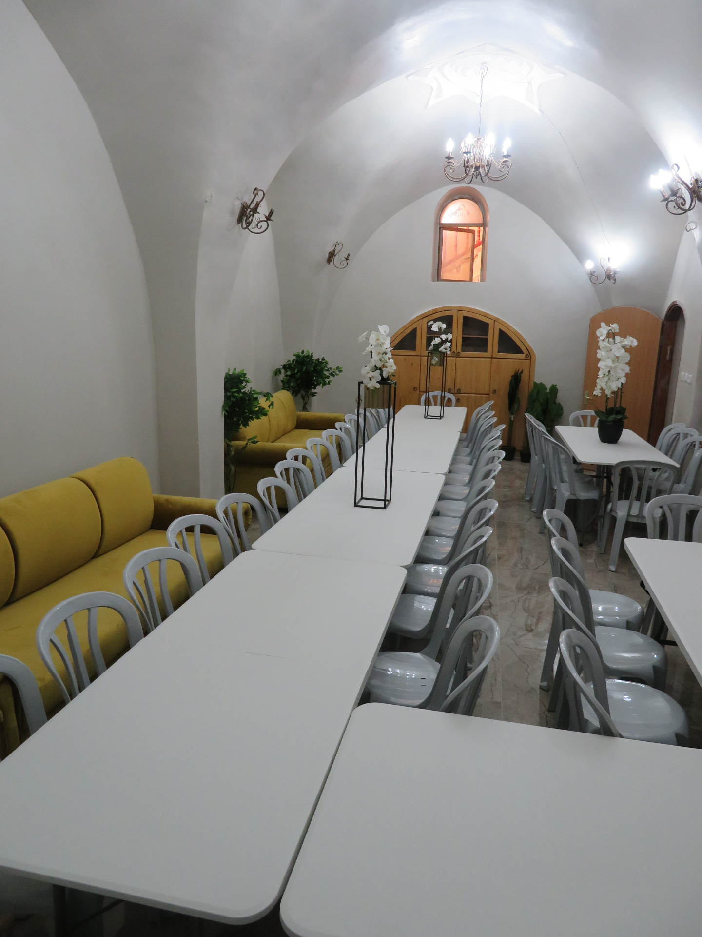 ערוכים ל־56 סועדים